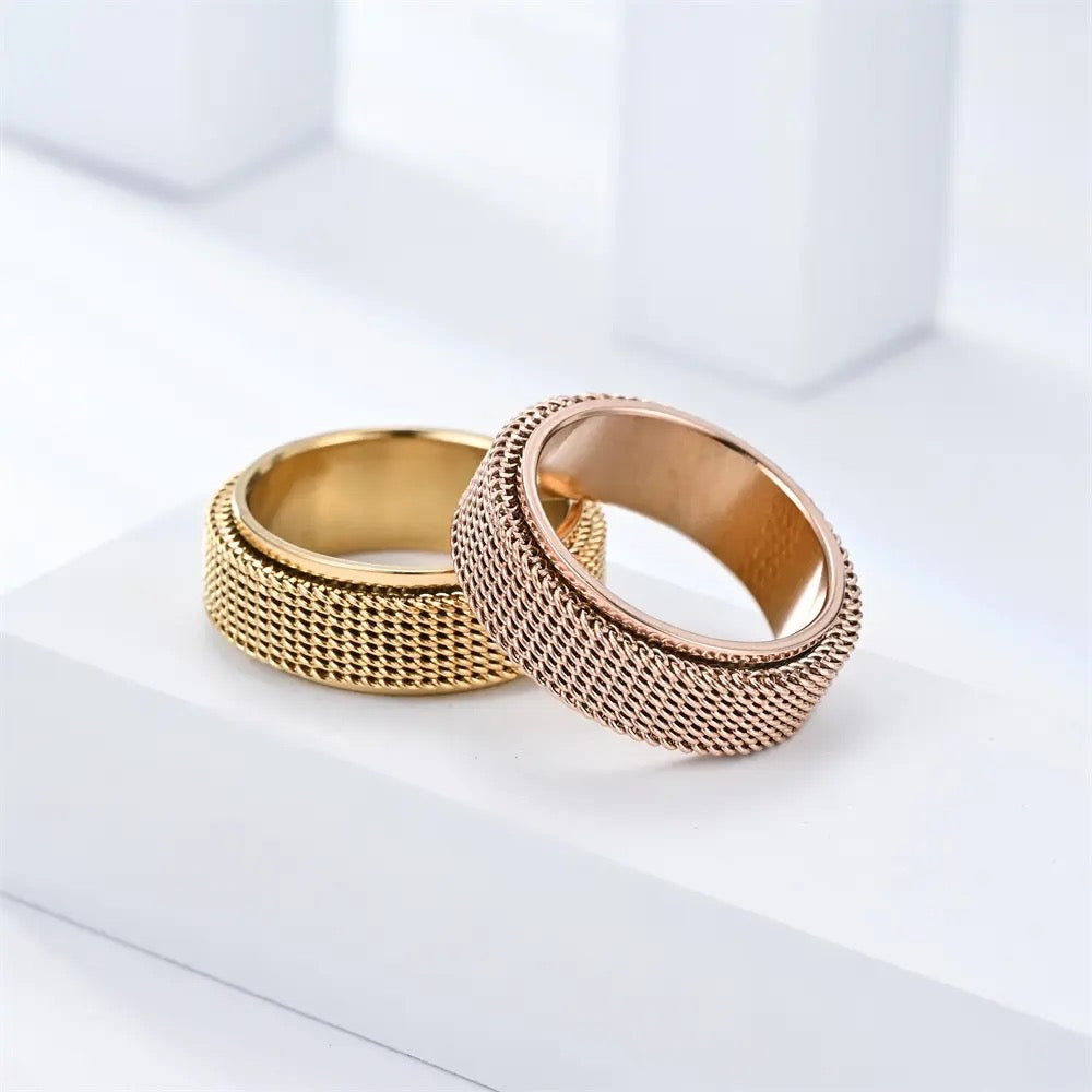 Chain Mail Premium Ring Black, Silver, Gold and Rose Gold