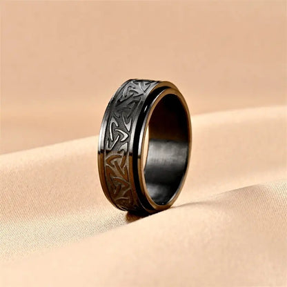 Celtic Not Spiner Black Silver and Gold Ring